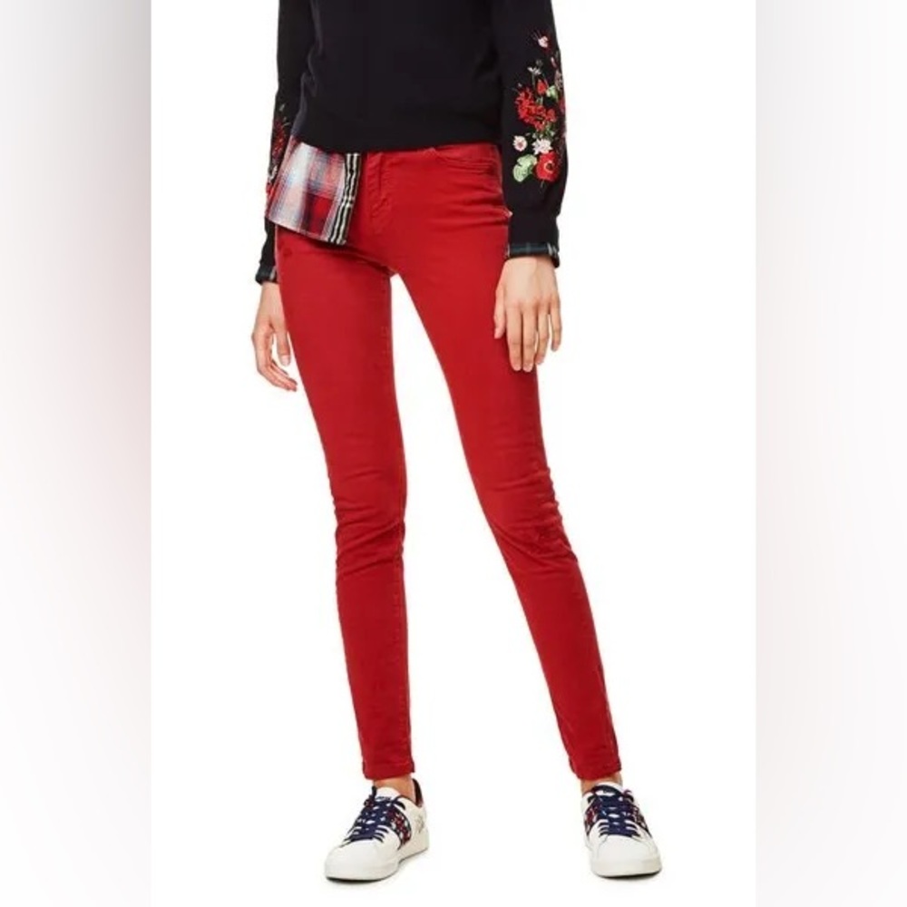 Desigual Angelinass Red Embroidered Pants NWT